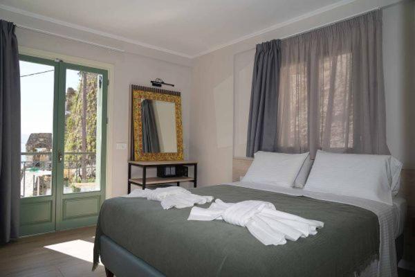 Saint George Hotel Parga Bagian luar foto
